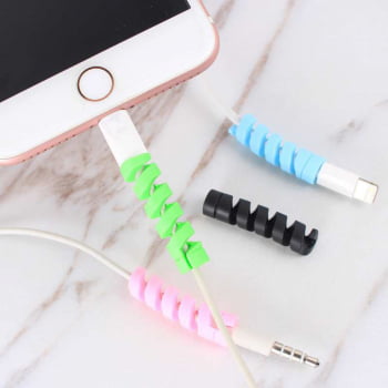 Kit Splitter Adaptador iPhone + 4 Protetores de Cabo